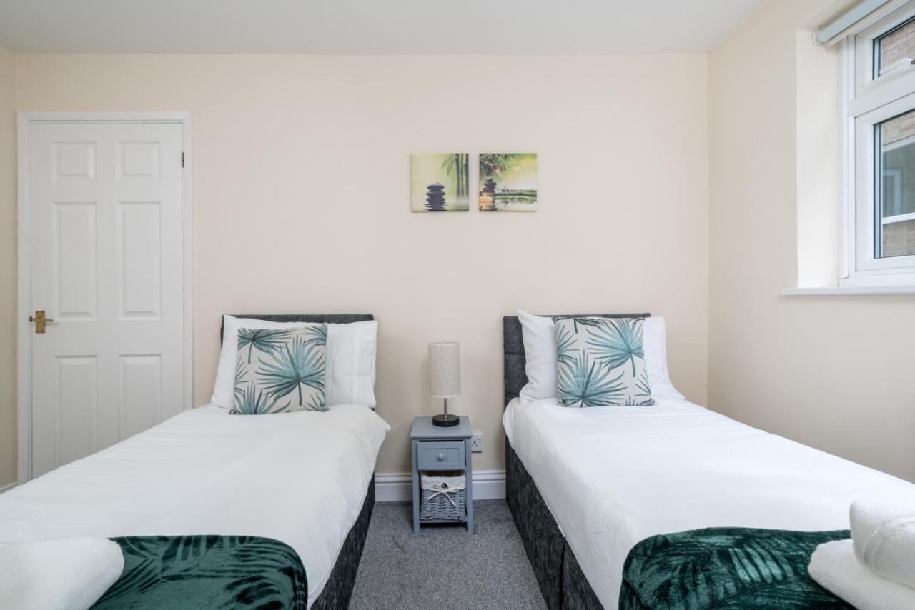 Redhill Surrey 2 Bedroom Pet Friendly Apartment By Sublime Stays Exterior foto